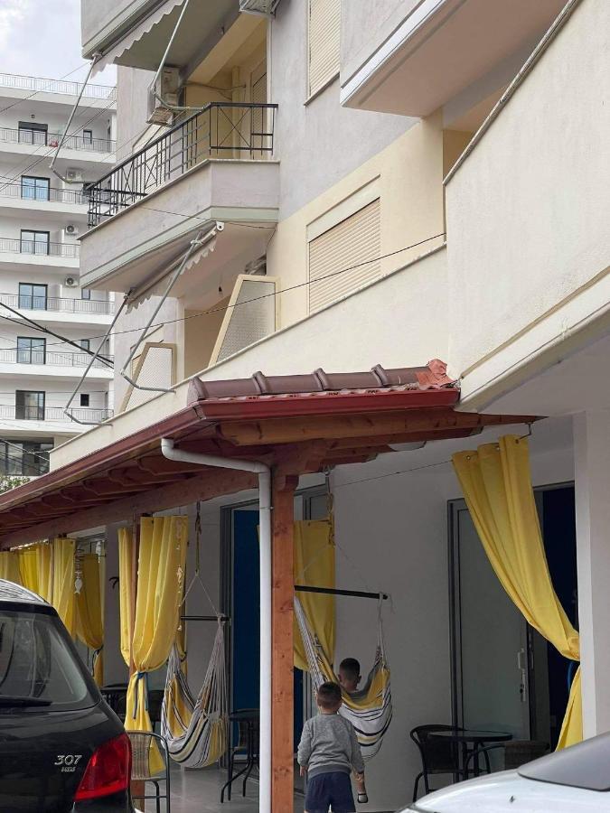 Kristi Apartment 2 Min To Sea Netflix & Espresso Station ساراندا المظهر الخارجي الصورة