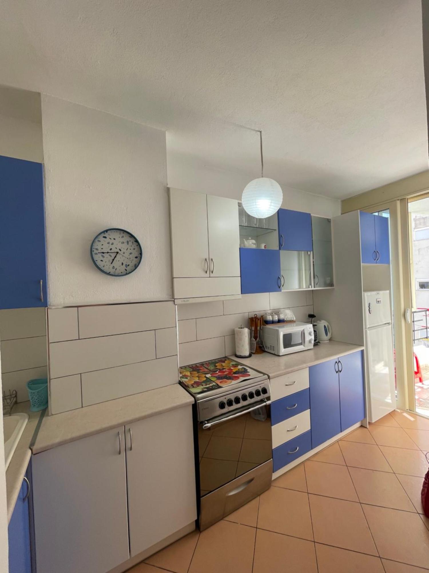 Kristi Apartment 2 Min To Sea Netflix & Espresso Station ساراندا المظهر الخارجي الصورة