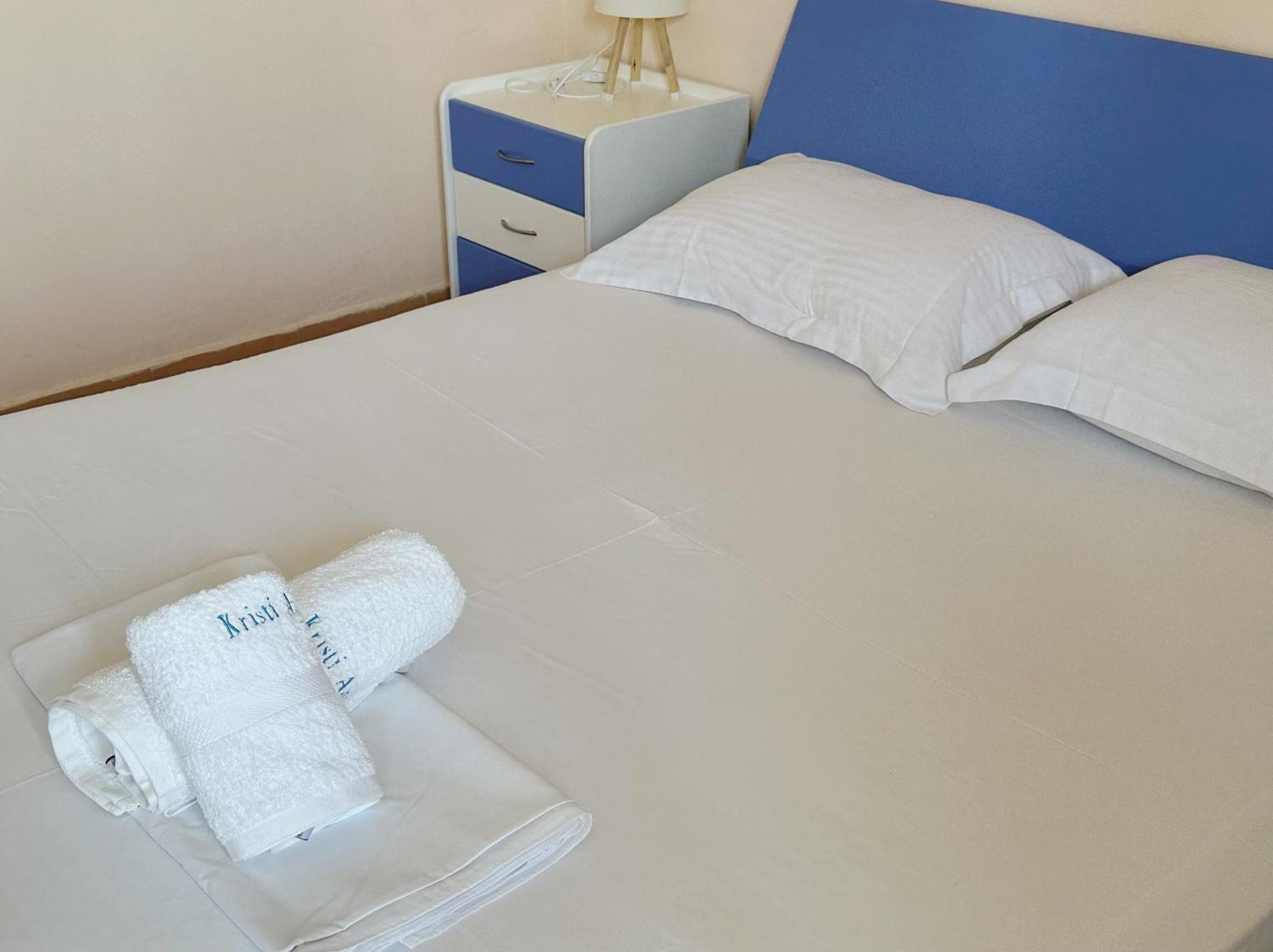 Kristi Apartment 2 Min To Sea Netflix & Espresso Station ساراندا المظهر الخارجي الصورة